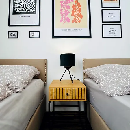 Daire Moderny 2-spalnovy Twins White S Balkonom Michalovce