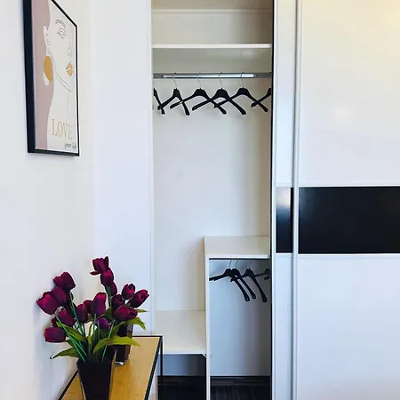 Apartmán Moderny 2-spalnovy Twins White S Balkonom Michalovce