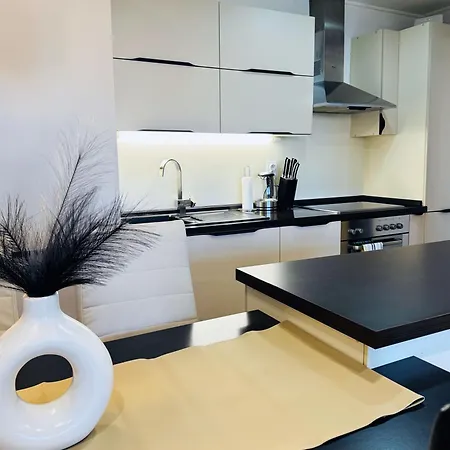 Moderny 2-spalnovy Twins White S Balkonom *