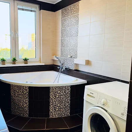 Moderny 2-spalnovy Twins White S Balkonom * Michalovce