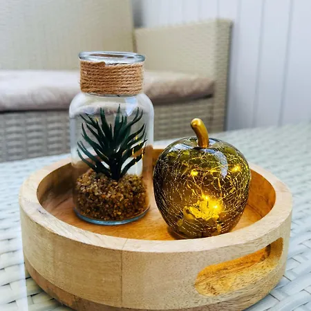 Moderny 2-spalnovy Twins White S Balkonom Apartmán *