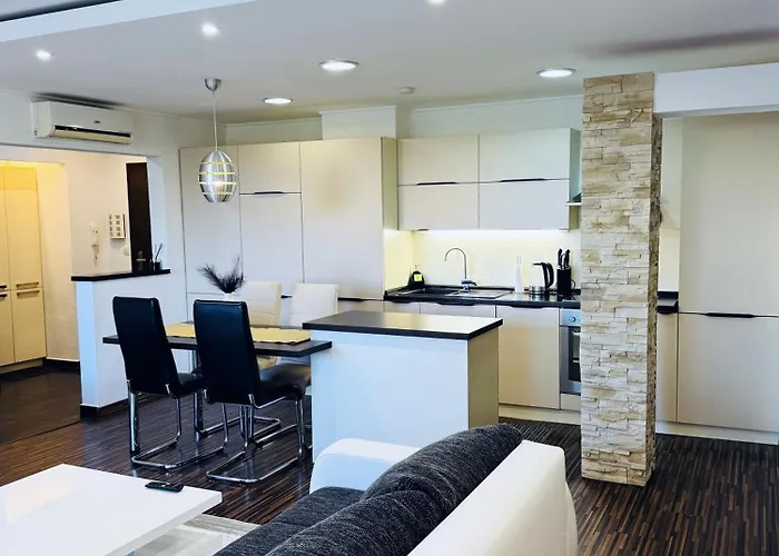 Moderny 2-spalnovy Twins White S Balkonom Lejlighed