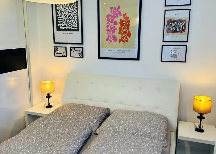 Moderny 2-spalnovy Twins White S Balkonom Lejlighed