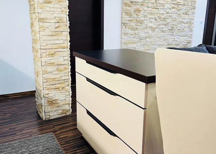 Moderny 2-spalnovy Twins White S Balkonom