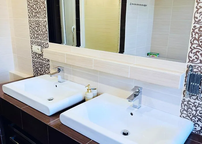 Moderny 2-spalnovy Twins White S Balkonom * Michalovce