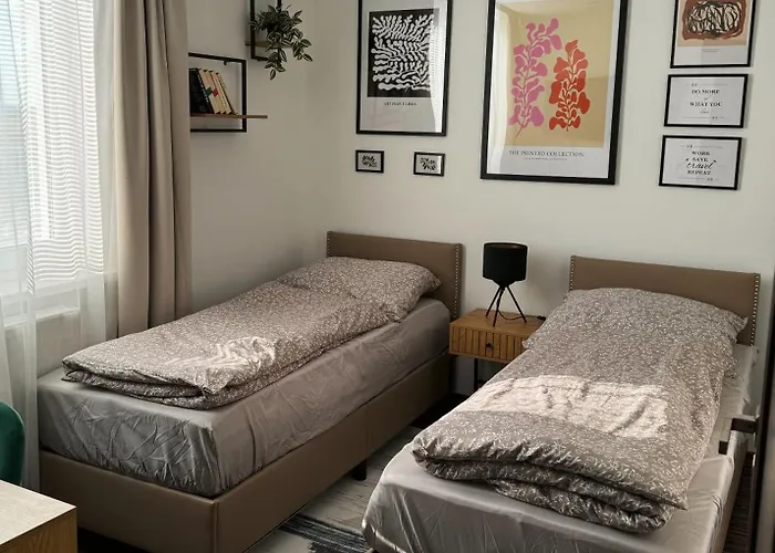 Moderny 2-spalnovy Twins White S Balkonom Lejlighed